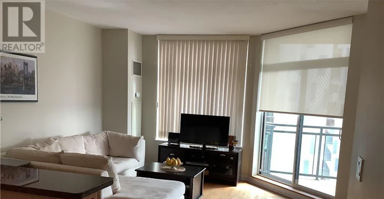1601-570 Laurier Avenue W, Ottawa, ON, K1R 1C8 - 3