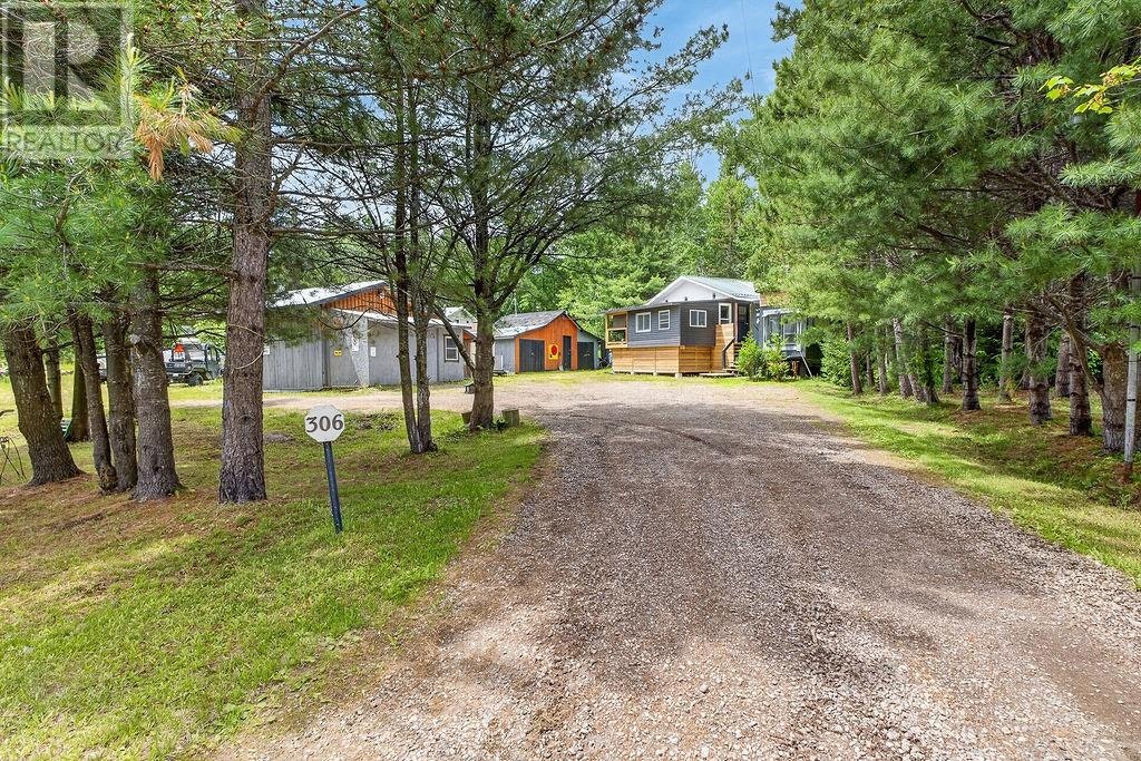 306 Deschenes Lake Road, South Frontenac, ON, P0M 2X0