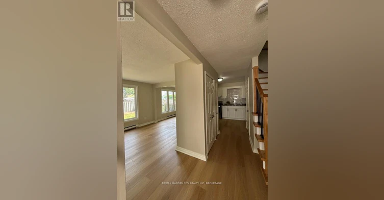 D-120 Endicott Terrace, Welland, ON, L3C 5S1 - 5