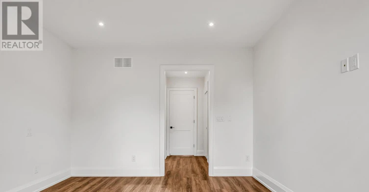 B-323 Mortimer Avenue, Toronto, ON, M4J 2C9 - 14