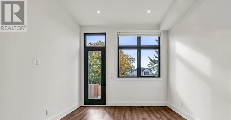 B-323 Mortimer Avenue, Toronto, ON, M4J 2C9 - 12