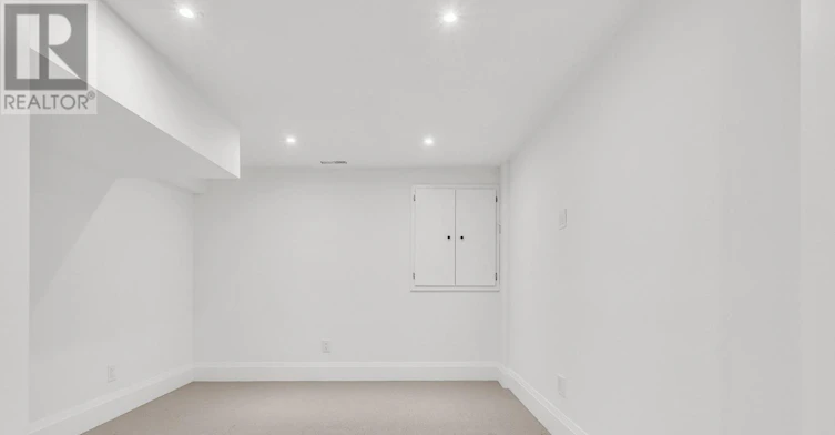 B-323 Mortimer Avenue, Toronto, ON, M4J 2C9 - 31