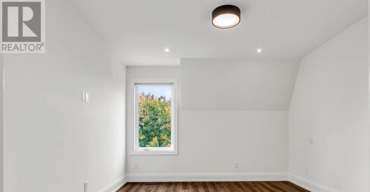 B-323 Mortimer Avenue, Toronto, ON, M4J 2C9 - 17