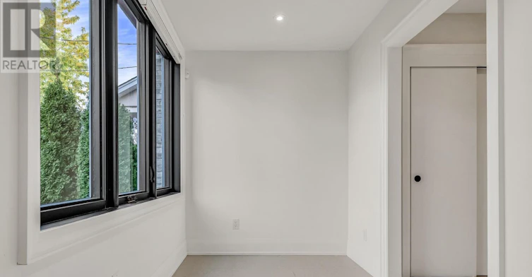 B-323 Mortimer Avenue, Toronto, ON, M4J 2C9 - 19