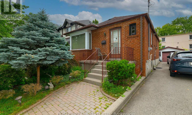 6 Boyd Avenue