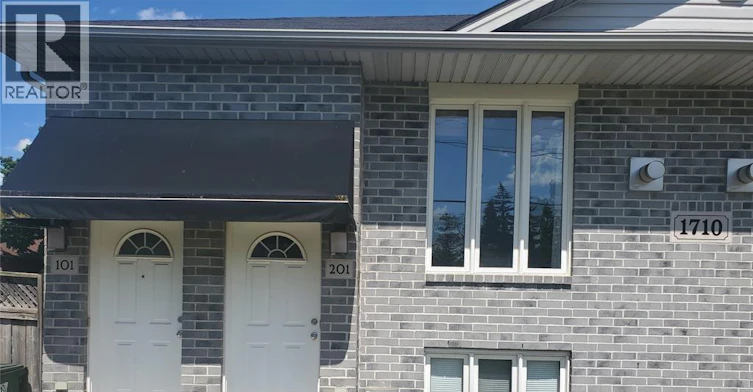 1710 Northway, Windsor, ON, N9B 1X9 - 2