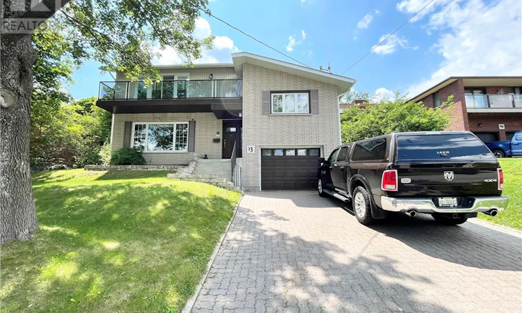 13 Lancaster Drive