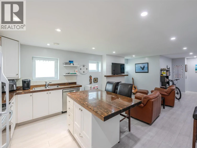 564 Alexander Avenue, Penticton, BC, V2A 1E5 - 35