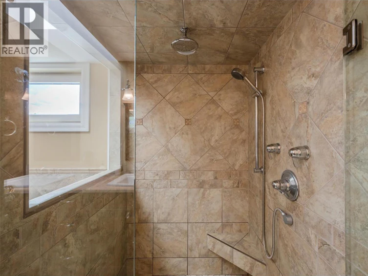 564 Alexander Avenue, Penticton, BC, V2A 1E5 - 28