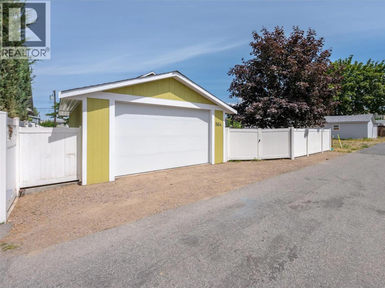 564 Alexander Avenue, Penticton, BC, V2A 1E5 - 51