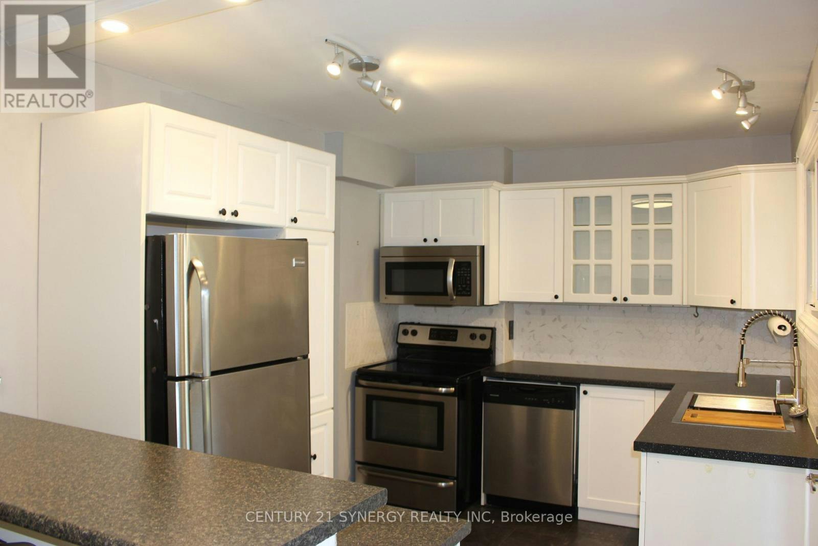 241 Wilfred Crescent, Arnprior, ON, K7S 2W8 - 2