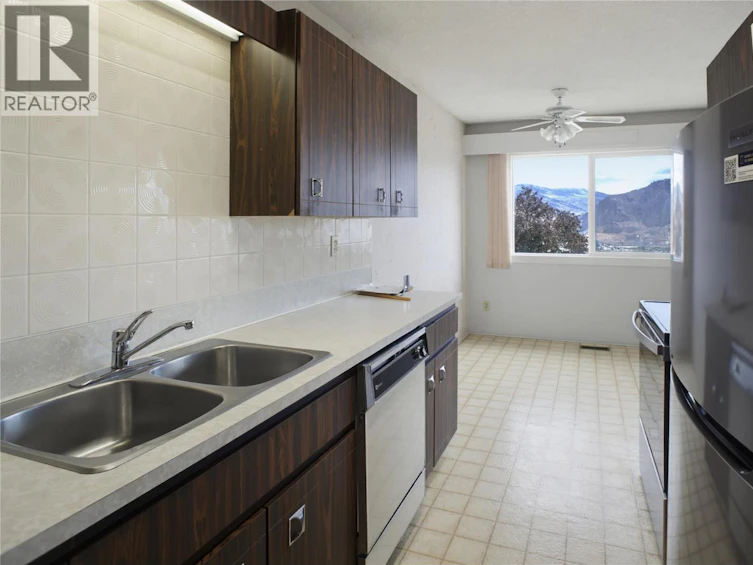 217 Mcgill Road, Kamloops, BC, V2C 1M2 - 3