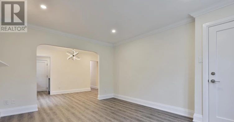 MAIN-4 Oriole Crescent, Toronto, ON, M5P 1L5 - 4