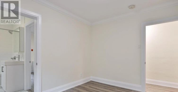 MAIN-4 Oriole Crescent, Toronto, ON, M5P 1L5 - 18