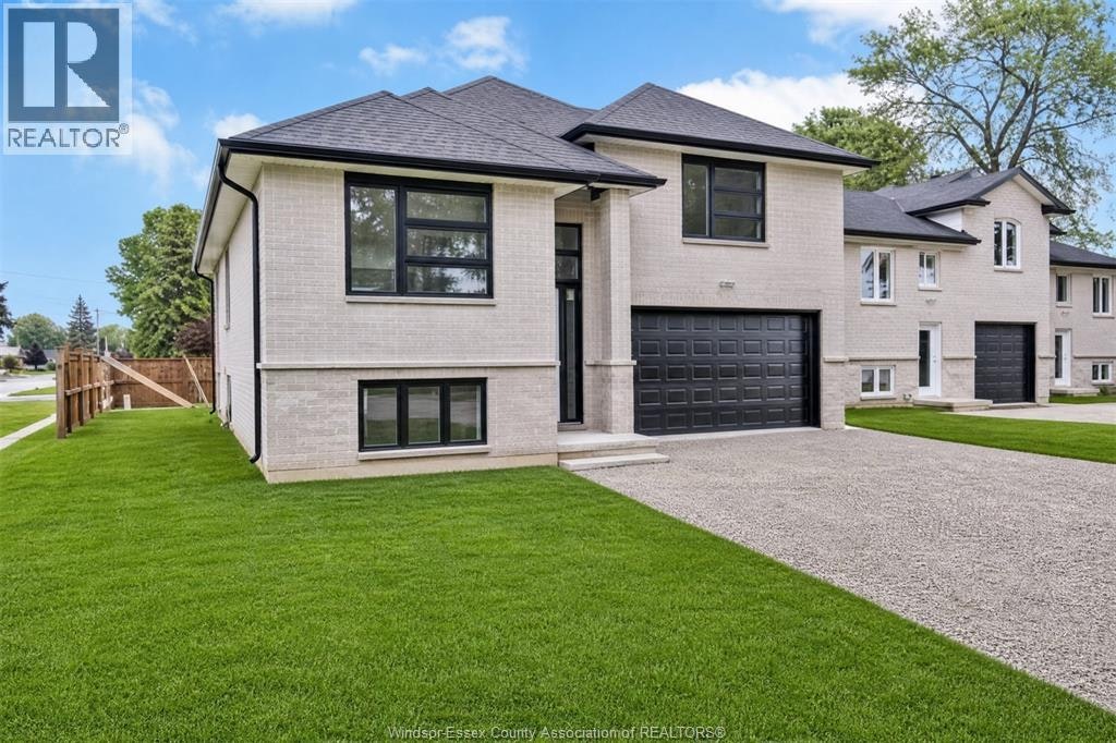 1505 Michigan Avenue, Lasalle, ON, N9J 2G7