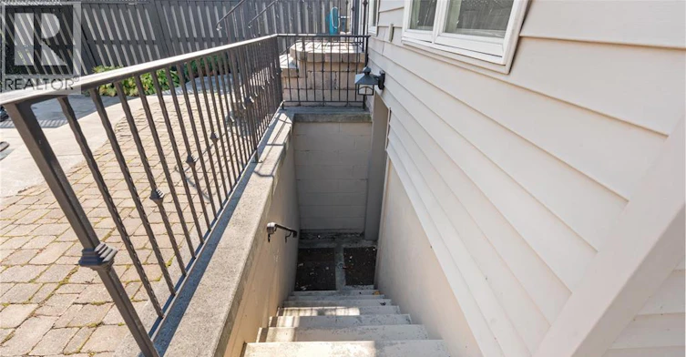 LOWER-282 Rossini, Windsor, ON, N8N 2Z1 - 25