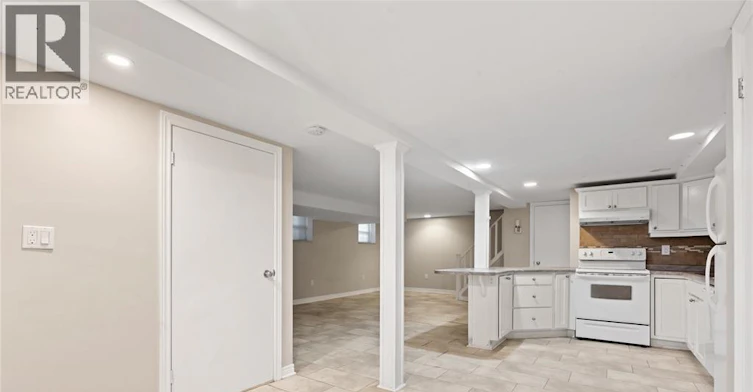 LOWER-282 Rossini, Windsor, ON, N8N 2Z1 - 8
