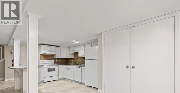 LOWER-282 Rossini, Windsor, ON, N8N 2Z1 - 9