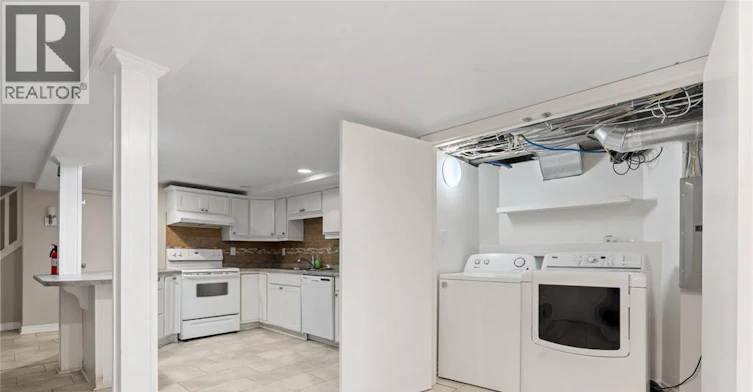 LOWER-282 Rossini, Windsor, ON, N8N 2Z1 - 10