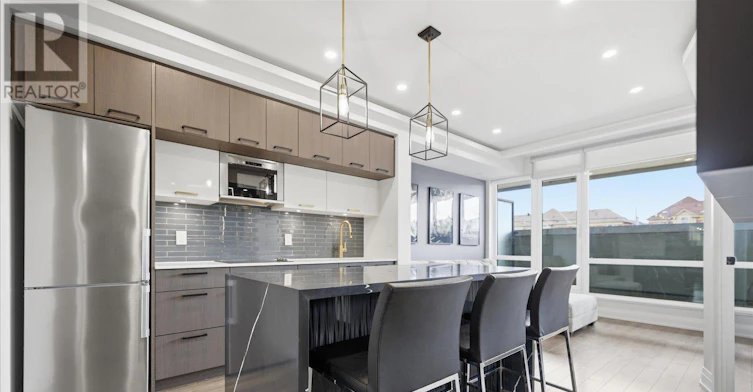 225-4800 7 Highway Road, Vaughan, ON, L4L 1H8 - 4