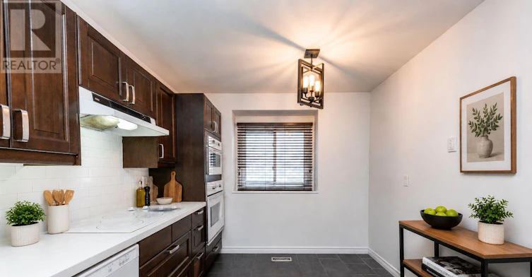 15-6855 Glen Erin Drive, Mississauga, ON, L5N 1P6 - 5