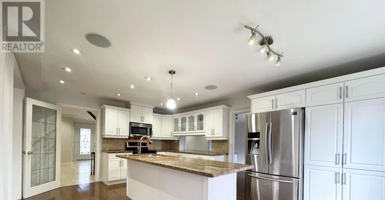 25 Cheval Drive, Toronto, ON, M3B 1R5 - 5