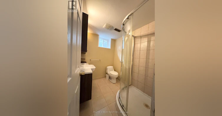 25 Cheval Drive, Toronto, ON, M3B 1R5 - 25