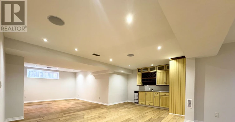 25 Cheval Drive, Toronto, ON, M3B 1R5 - 28