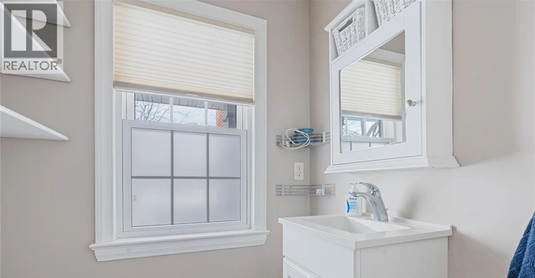 UPPER-282 Rossini, Windsor, ON, N8N 2Z1 - 19