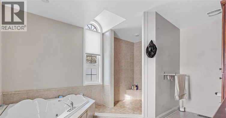 UPPER-282 Rossini, Windsor, ON, N8N 2Z1 - 30