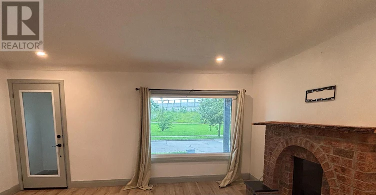 UPPER-14 Elmwood Avenue, St. Catharines, ON, L2R 2T7 - 5
