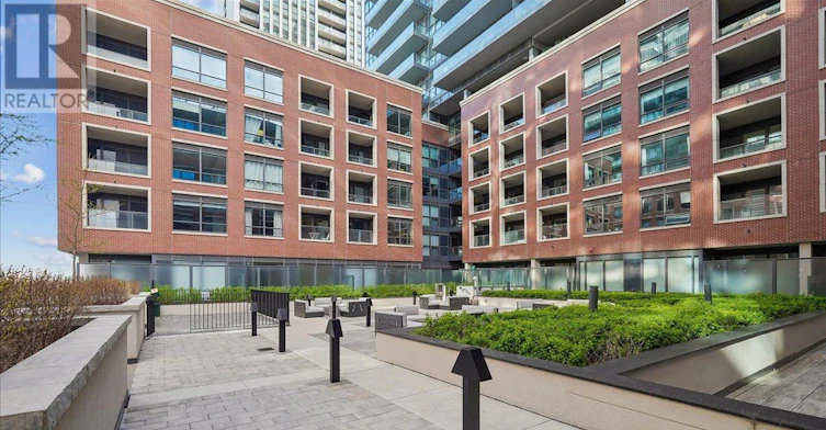 510-33 Frederick Todd Way, Toronto, ON, M4G 0C9 - 34