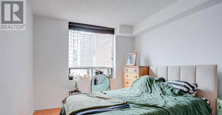 803-633 Bay Street, Toronto, ON, M5G 2G4 - 26