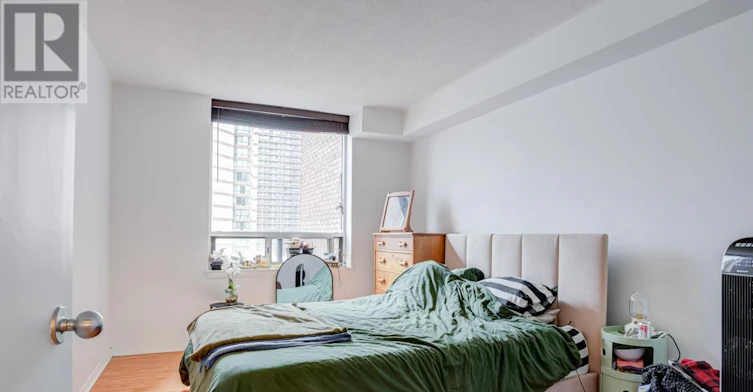 803-633 Bay Street, Toronto, ON, M5G 2G4 - 25