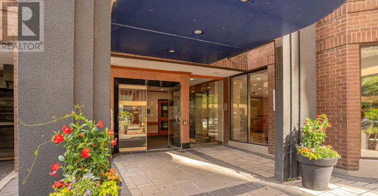 803-633 Bay Street, Toronto, ON, M5G 2G4 - 8