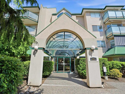 418-2962 Trethewey Street - 3