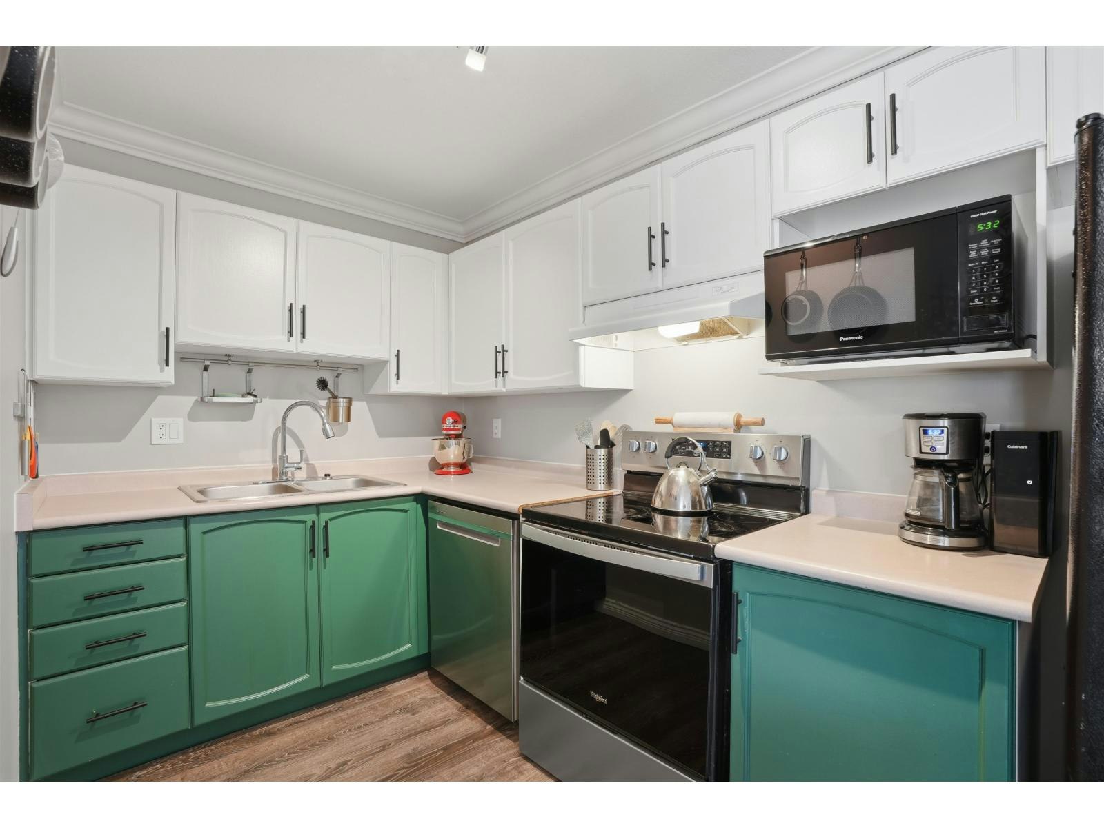 418-2962 Trethewey Street - 5