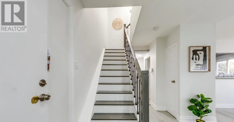 4-10 Leith Hill Road, Toronto, ON, M2J 1Z2 - 16