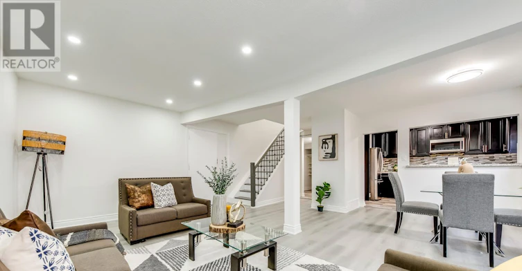 4-10 Leith Hill Road, Toronto, ON, M2J 1Z2 - 6