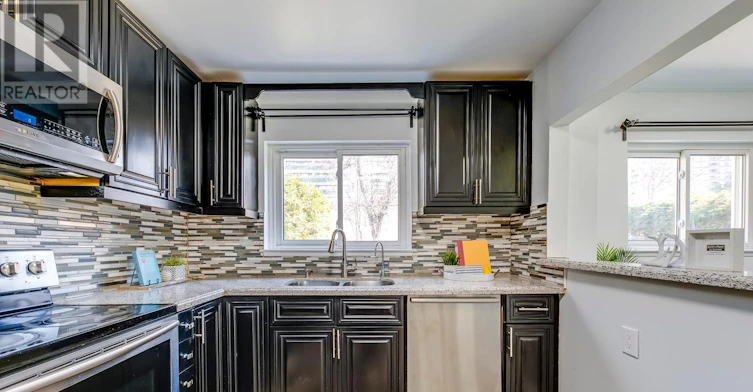4-10 Leith Hill Road, Toronto, ON, M2J 1Z2 - 12