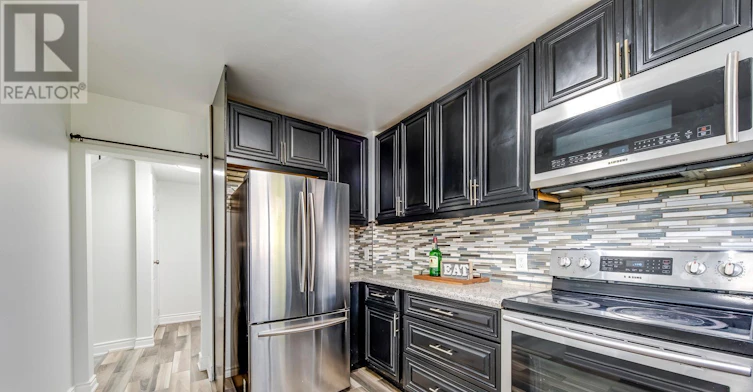 4-10 Leith Hill Road, Toronto, ON, M2J 1Z2 - 14