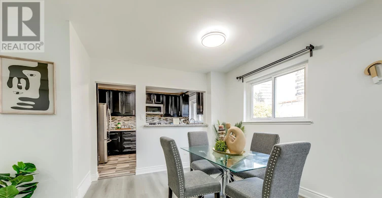 4-10 Leith Hill Road, Toronto, ON, M2J 1Z2 - 9