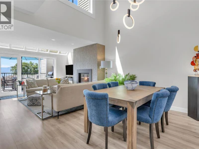 303-4004 Bluebird Road - 3
