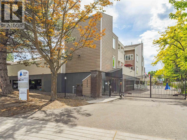 303-4004 Bluebird Road, Kelowna, BC, V1X 1X6 - 3
