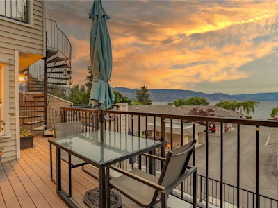 303-4004 Bluebird Road - 2