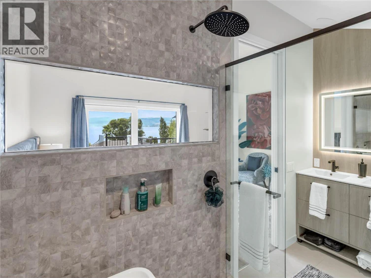 303-4004 Bluebird Road, Kelowna, BC, V1X 1X6 - 41