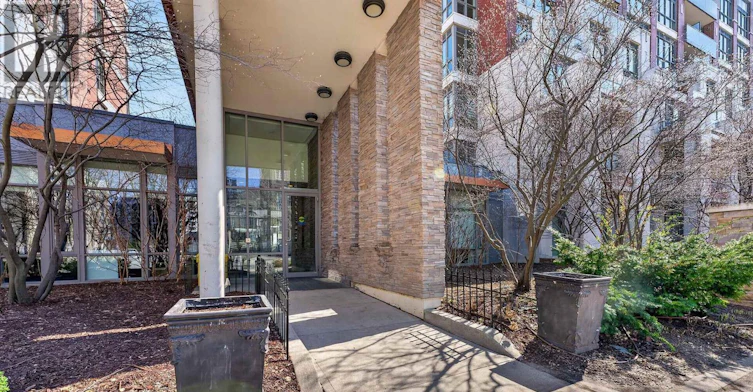 304-57 Upper Duke Crescent, Markham, ON, L6G 0B9 - 5