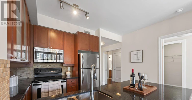 304-57 Upper Duke Crescent, Markham, ON, L6G 0B9 - 15