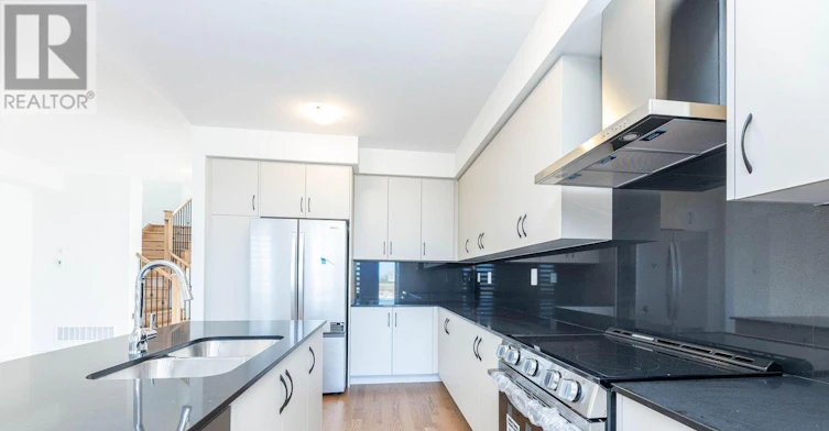 1479 Savoline Boulevard, Milton, ON, L9E 2G6 - 8