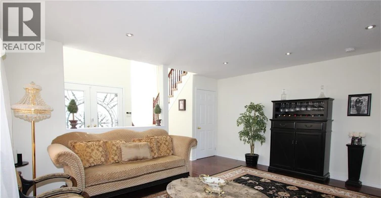 114 Blackburn Drive, Brantford, ON, N3T 6S2 - 7